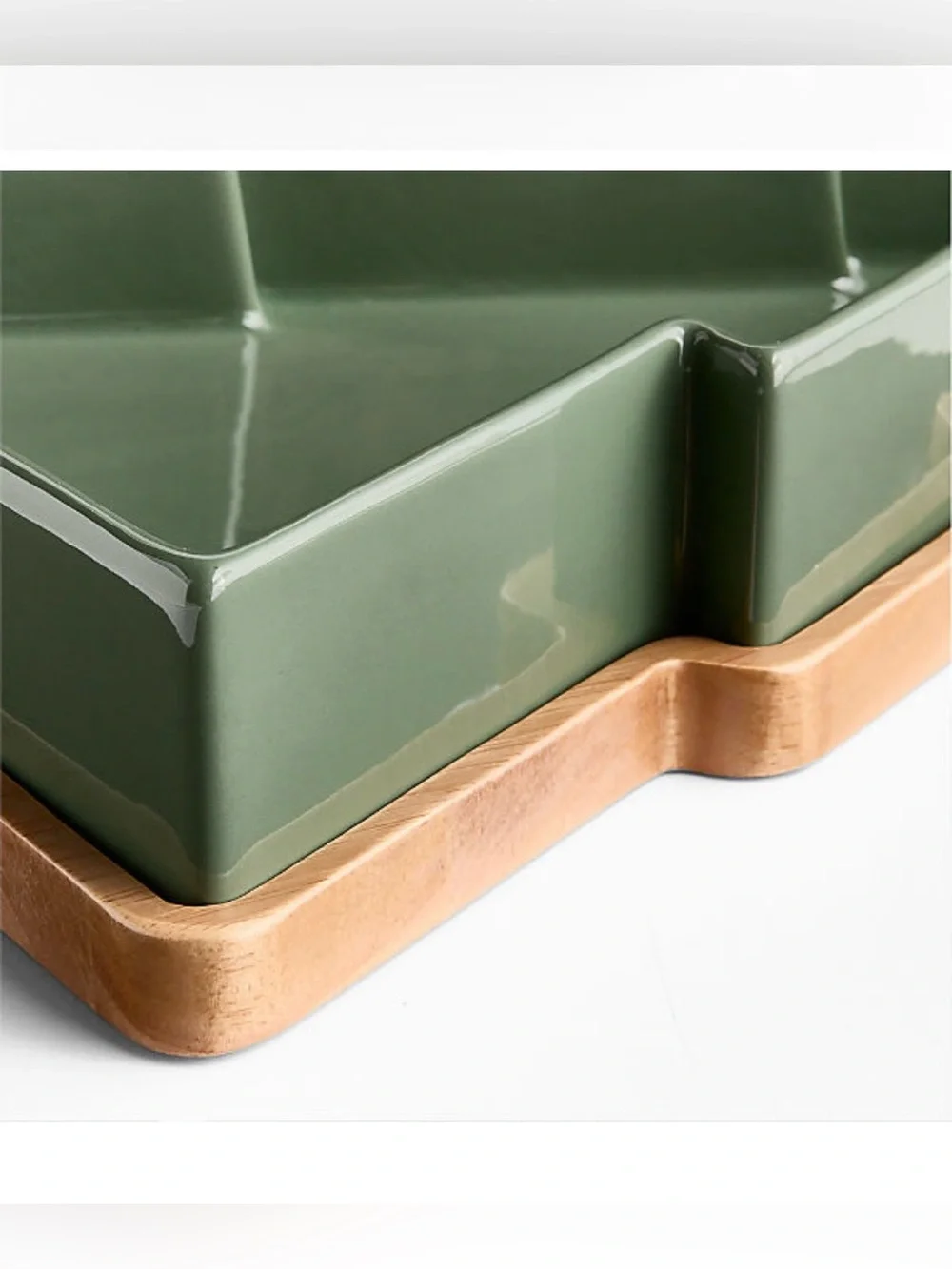 New! Crate&Barrel Oven-To-Table Ceramic Serving Platter with Trivet